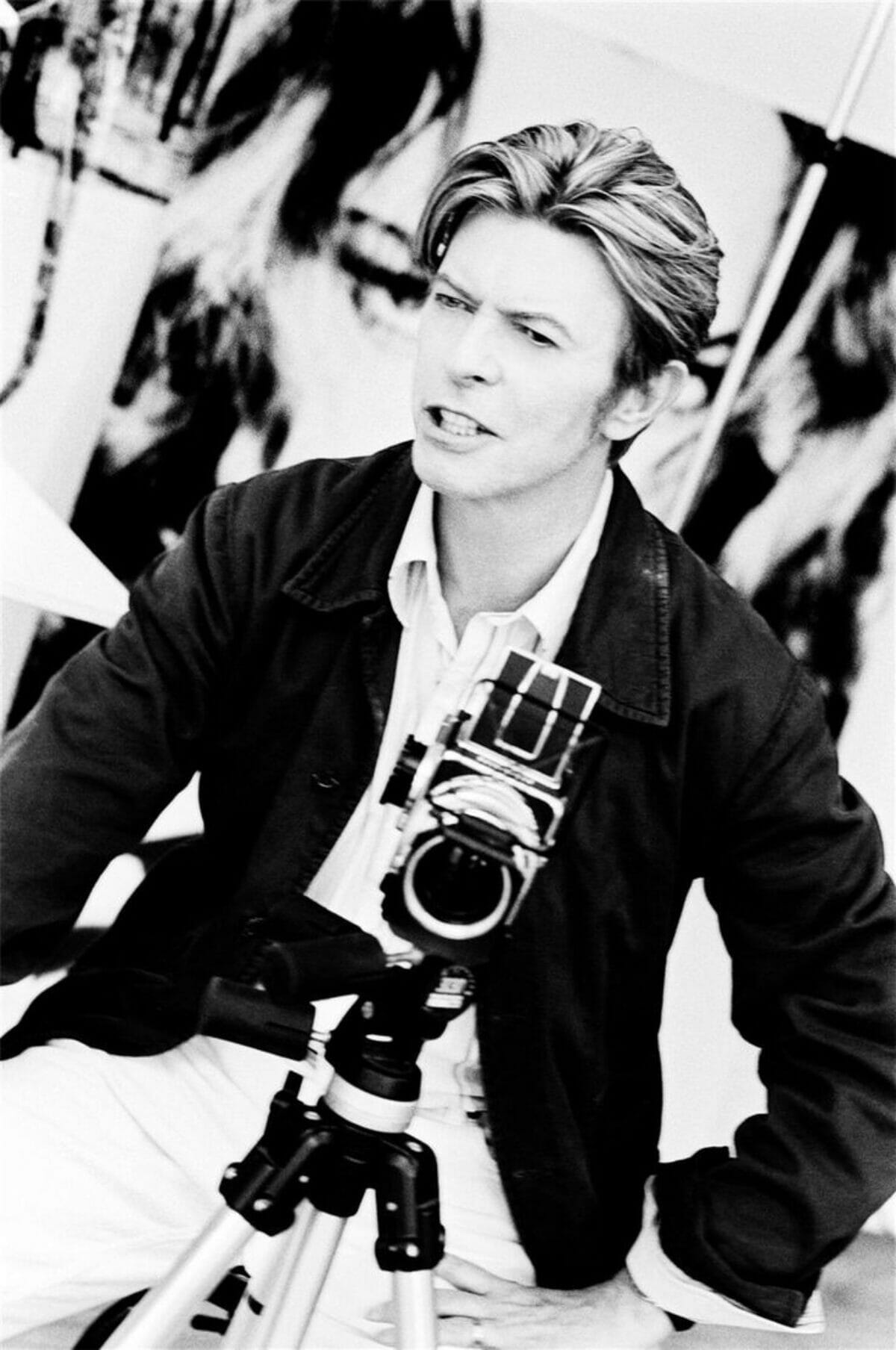 David-Bowie-camera